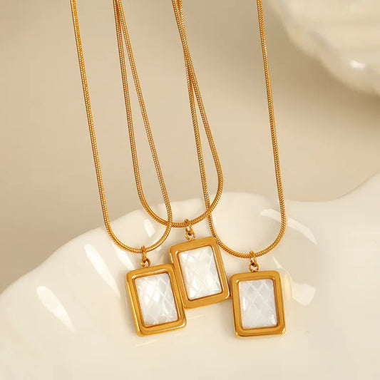 Wholesale Jewelry Elegant French Style Simple Style Square 304 Stainless Steel Shell 18K Gold Plated Polishing Inlay Pendant Necklace