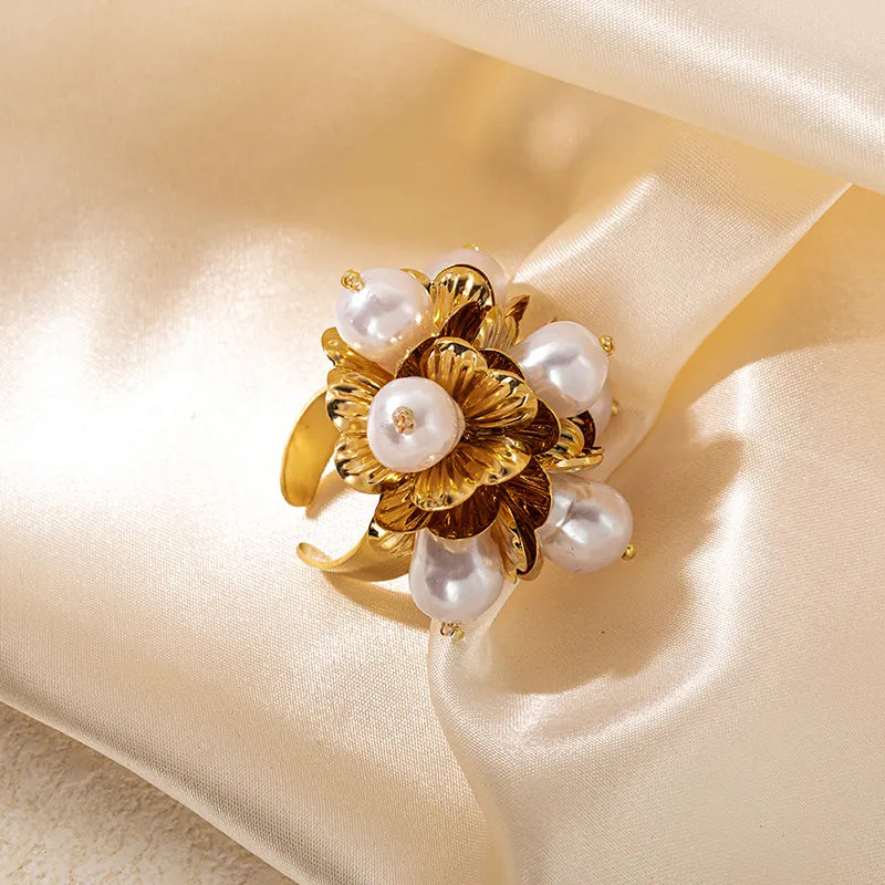 Wholesale Jewelry Elegant Lady Classic Style Flower 304 Stainless Steel Pearl 14K Gold Plated Plating Inlay Open Rings