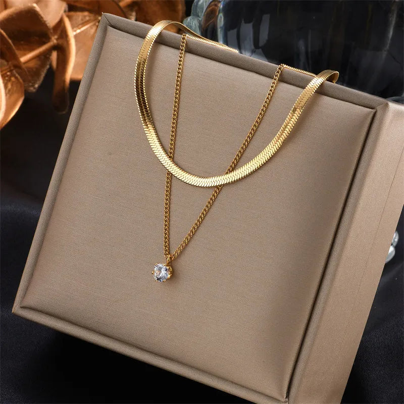 Wholesale Jewelry Elegant Letter Heart Shape Bow Knot Titanium Steel Pendant Necklace