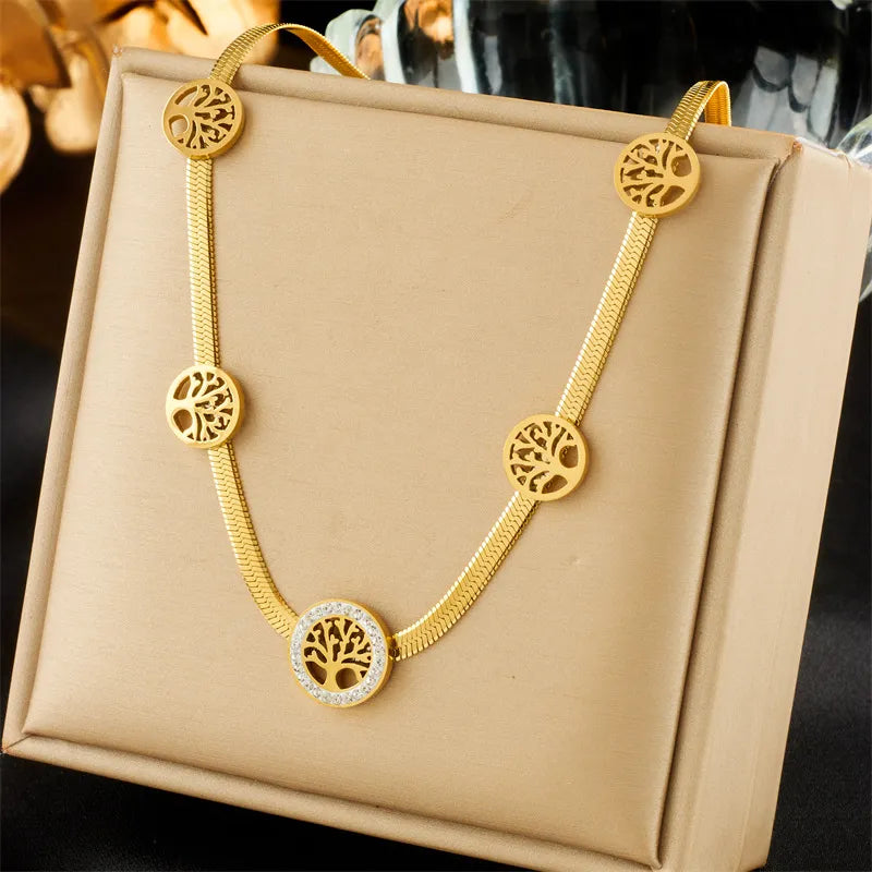 Wholesale Jewelry Elegant Round Life Tree Butterfly Titanium Steel Chain Pendant Necklace