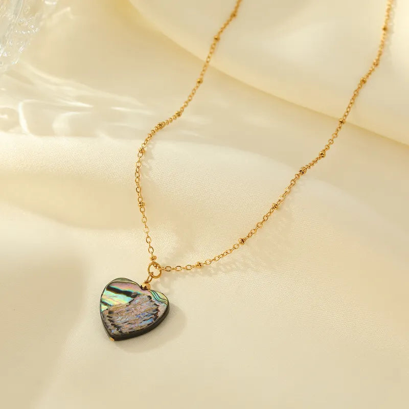 Wholesale Jewelry Elegant Simple Style Classic Style Heart Shape 304 Stainless Steel Gold Plated Pendant Necklace