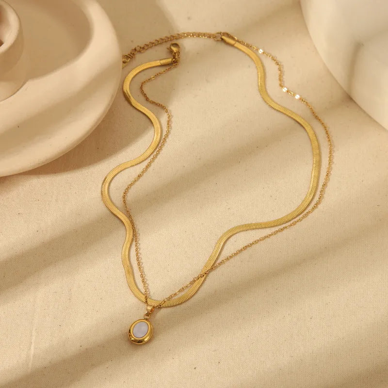 Wholesale Jewelry IG Style Simple Style Commute Irregular Round Solid Color 304 Stainless Steel Acrylic Artificial Pearls 18K Gold Plated Pendant Necklace