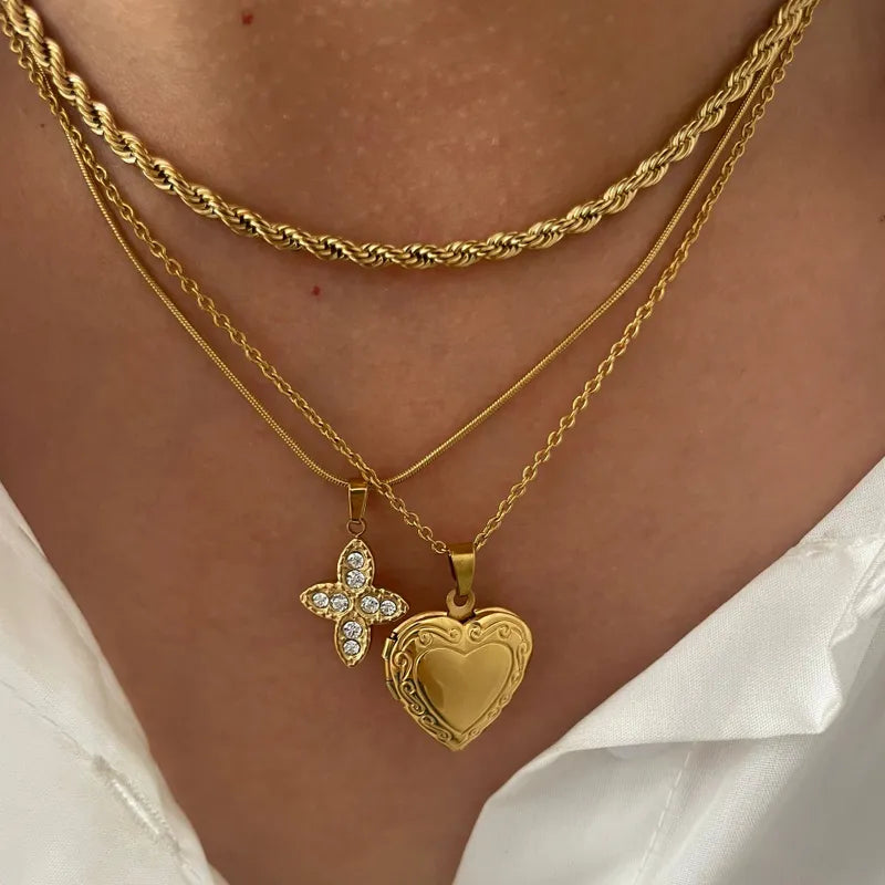 Wholesale Jewelry Luxurious Simple Style Heart Shape 316L Stainless Steel Rhinestones 18K Gold Plated Plating Inlay Pendant Necklace