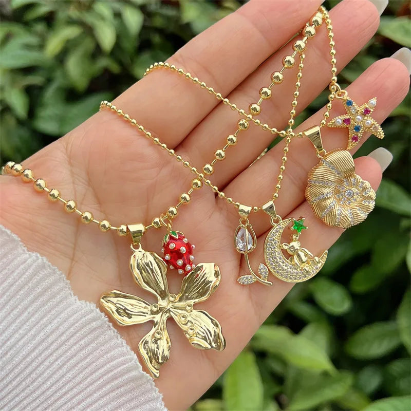 Wholesale Jewelry Simple Style Classic Style Moon Flower Strawberry Copper Zircon 18K Gold Plated Pendant Necklace