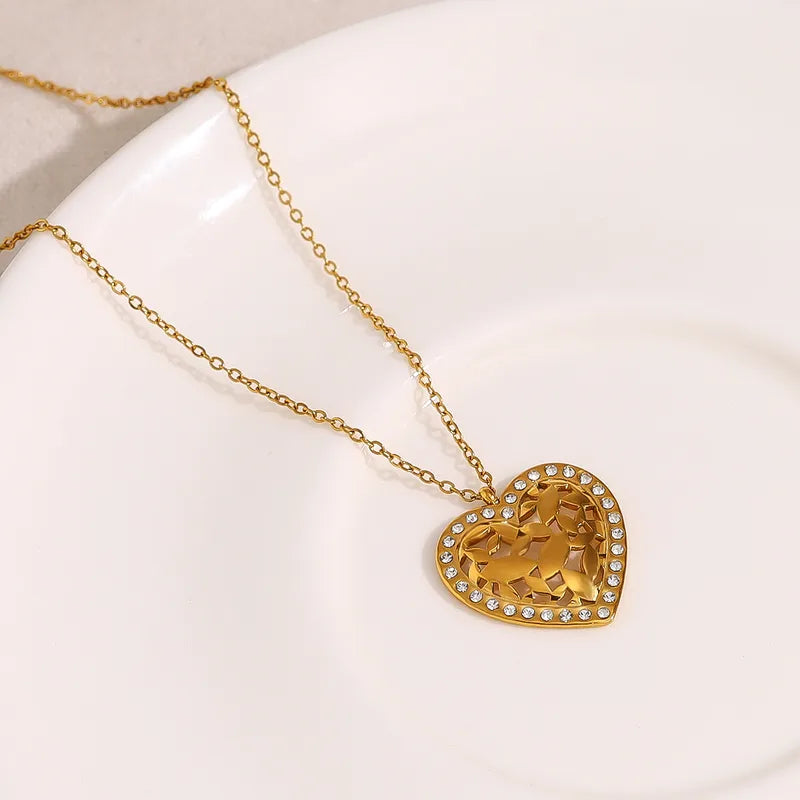 Wholesale Jewelry Vacation French Style Heart Shape 304 Stainless Steel Zircon 18K Gold Plated Pendant Necklace