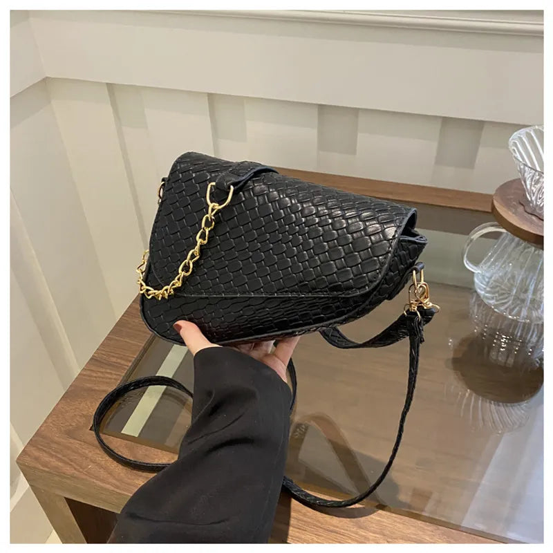 Women's Medium Pu Leather Solid Color Streetwear Square Magnetic Buckle Shoulder Bag Crossbody Bag