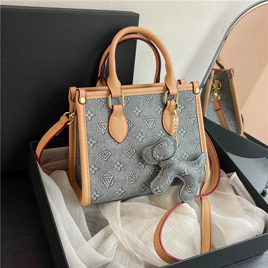 Women's Pu Leather Letter Vintage Style Classic Style Square Zipper Shoulder Bag Handbag